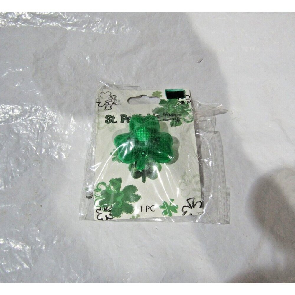St. Patrick’s Day Light Up Shamrock Pin Green